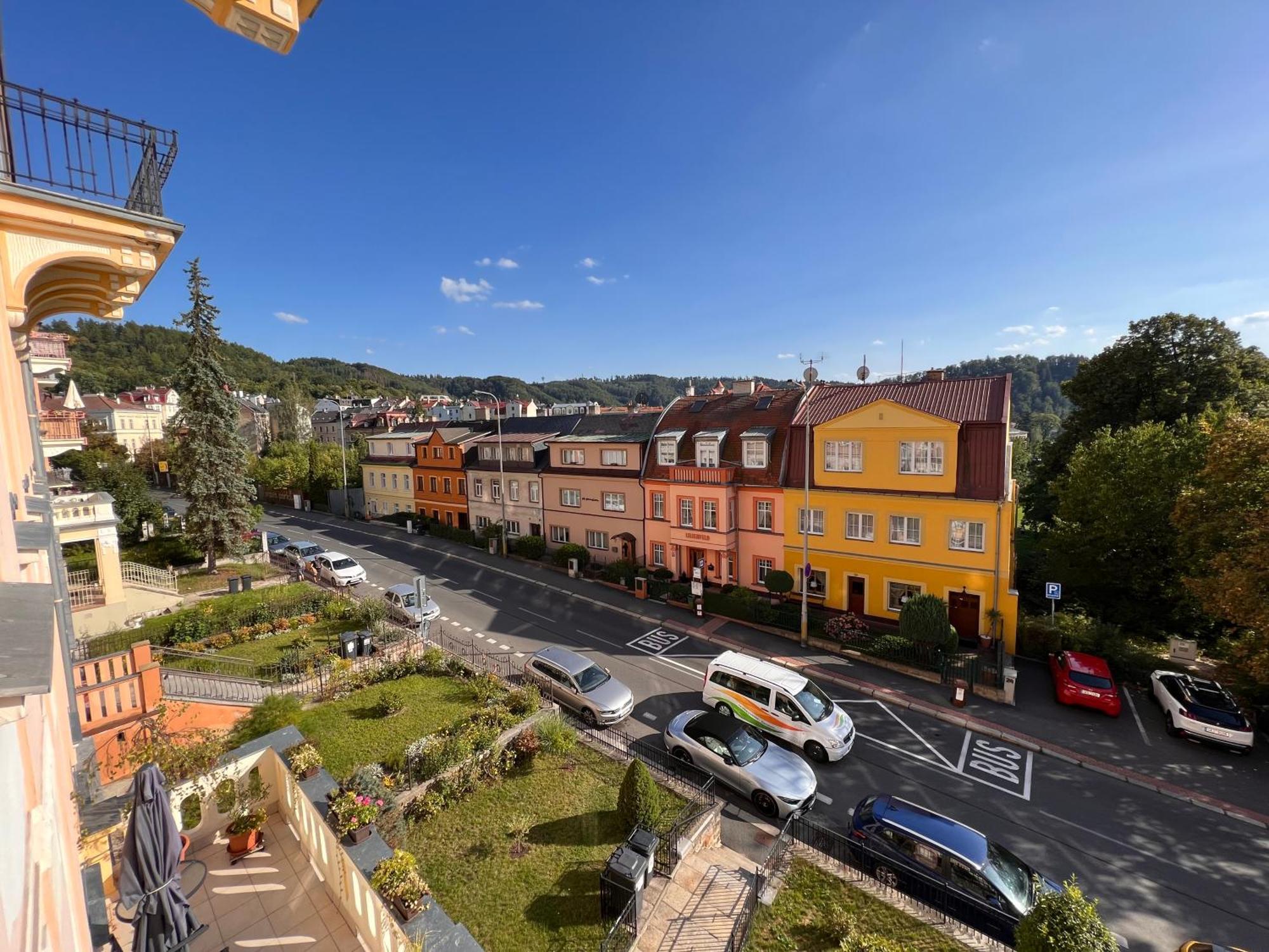 Jurincom Apartments Na Vyhlidce Karlovy Vary Bagian luar foto
