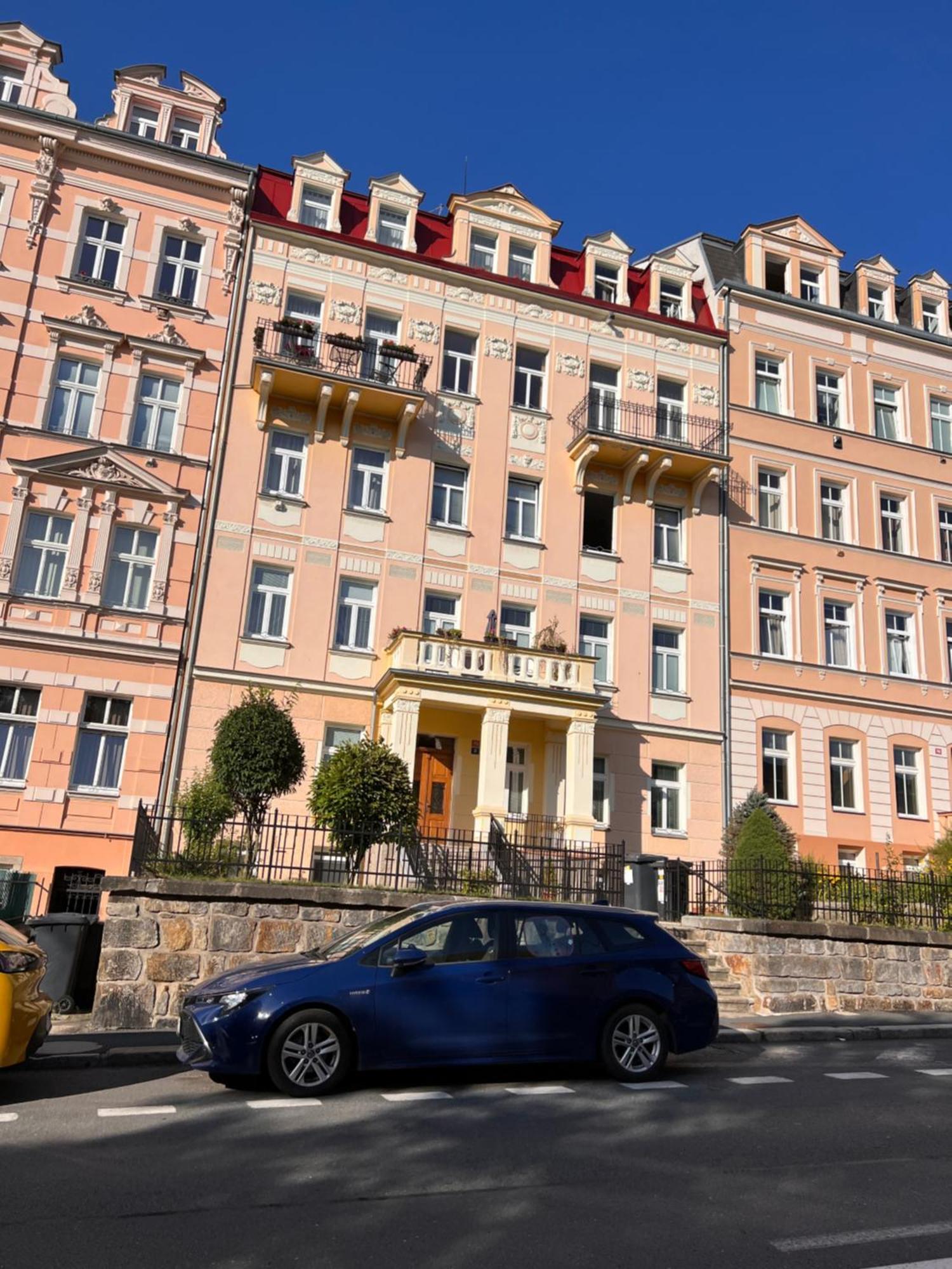 Jurincom Apartments Na Vyhlidce Karlovy Vary Bagian luar foto